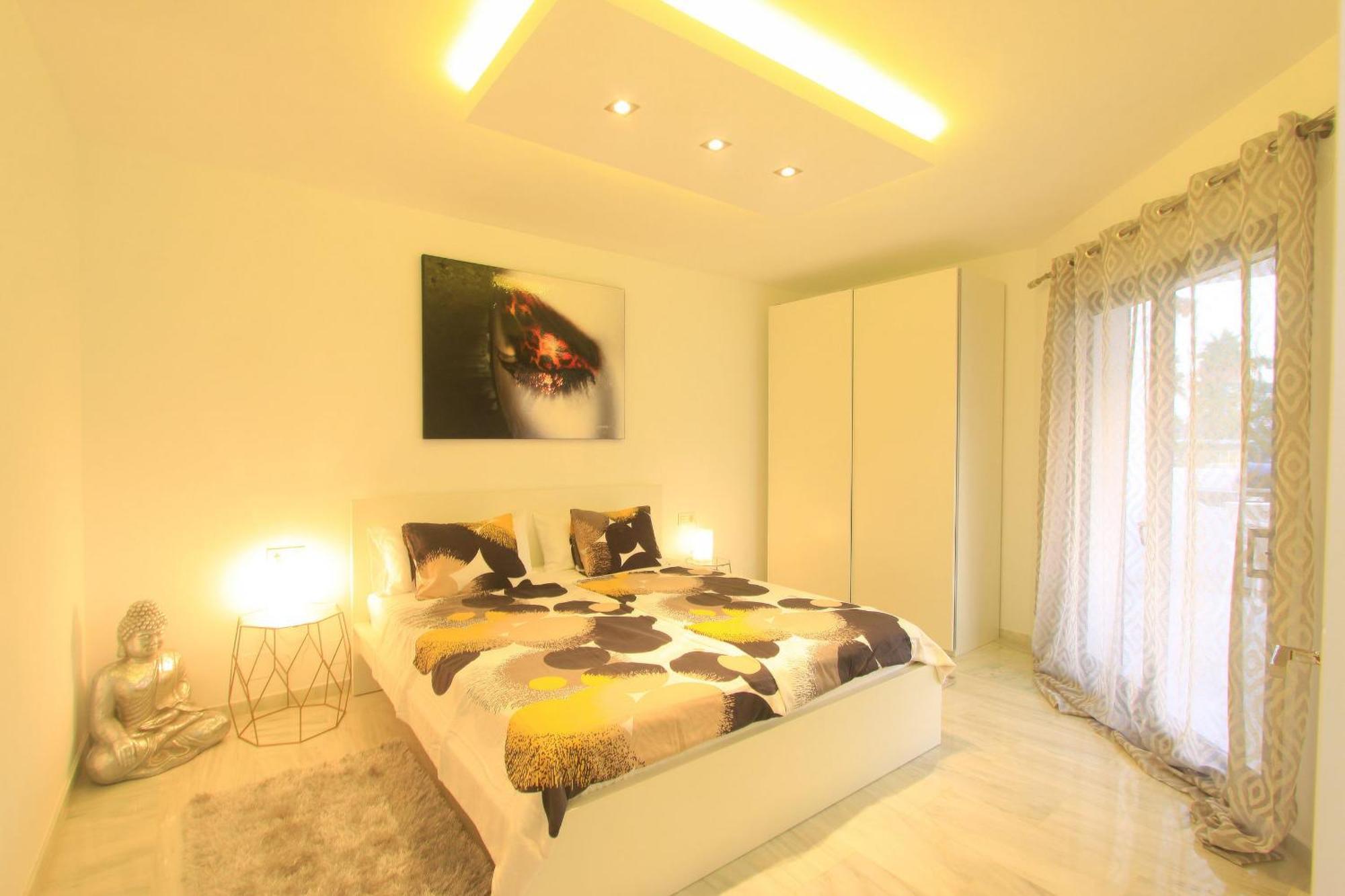 1080 Beachfront Penthouse 3 Floors Jacuzzi 2 Pools Wifi Roof Terrace Marbella Exterior foto